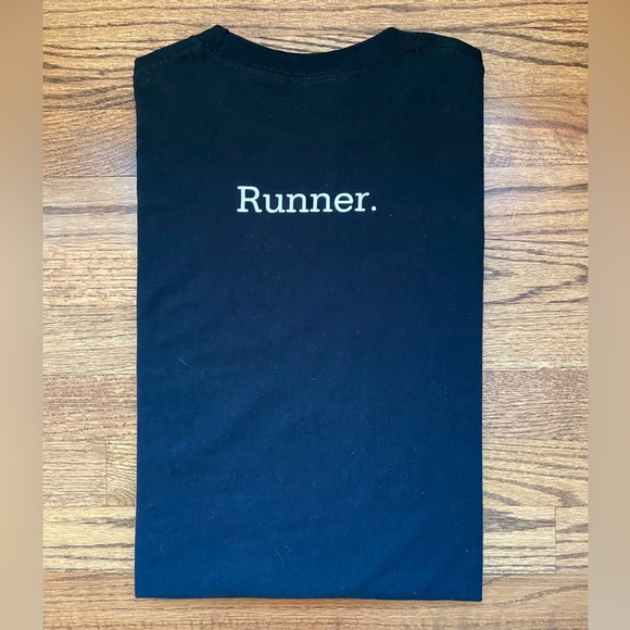 Hungry. Runner. | Gildan | Long Slv Unisex T-shirt | Size XS-XXL Black Funny - Picture 2 of 2